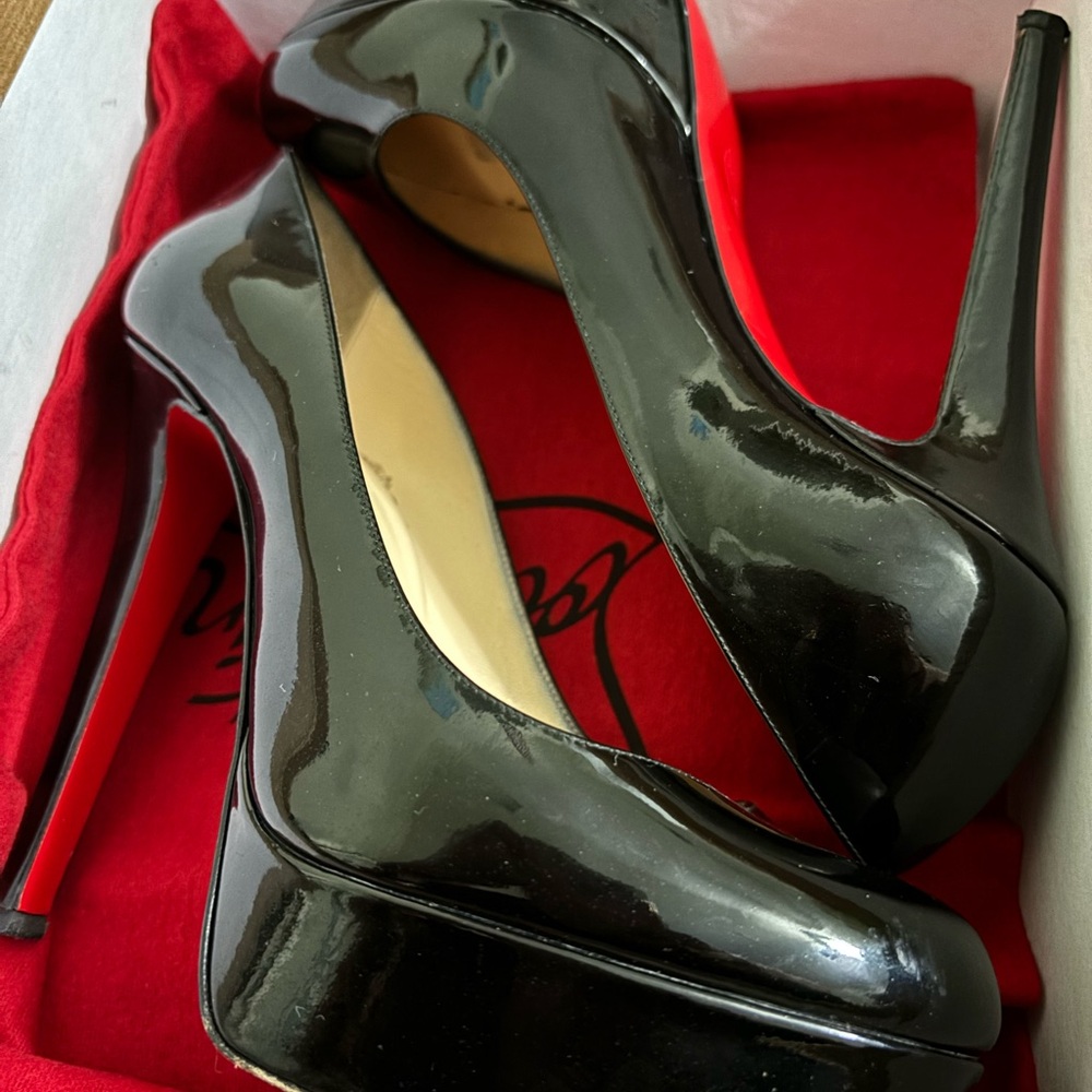 Christian Louboutin Bianca 140 Patent Calf